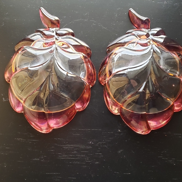 Vintage Pair of Cranberry&Clear Glass Candy/Trinket Leaf Shaped Dishes - Picture 2 of 16